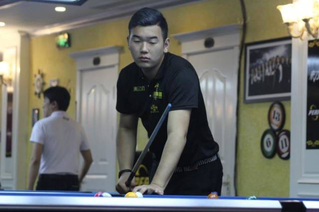 女报评论 ｜ 不能任由荒野求生赛事野蛮生长